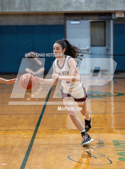 Thumbnail 1 in Bloomfield vs. Caledonia-Mumford (NYSPHSAA Section 5 C1 Final) photogallery.