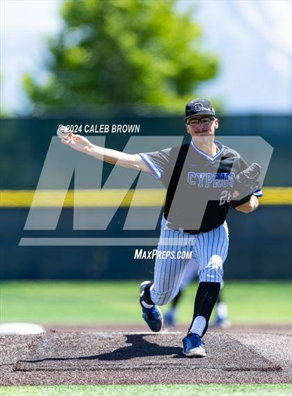 Thumbnail 3 in Springville vs. Orem (UHSAA 5A Bracket Play) photogallery.