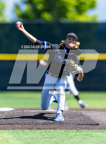 Thumbnail 3 in Springville vs. Orem (UHSAA 5A Bracket Play) photogallery.
