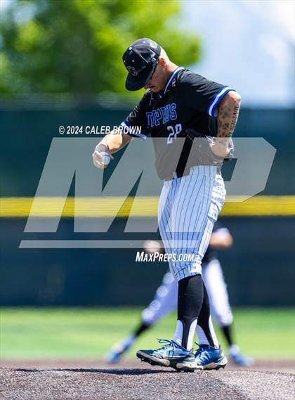 Thumbnail 3 in Springville vs. Orem (UHSAA 5A Bracket Play) photogallery.