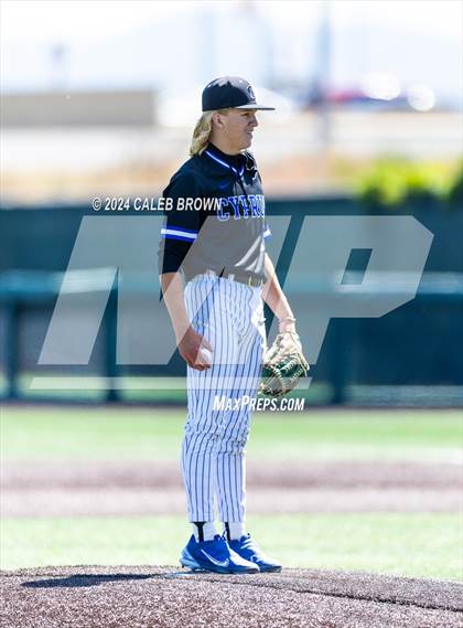 Thumbnail 1 in Springville vs. Orem (UHSAA 5A Bracket Play) photogallery.
