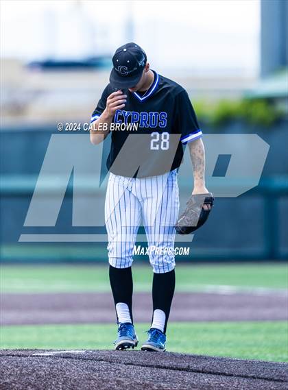 Thumbnail 2 in Springville vs. Orem (UHSAA 5A Bracket Play) photogallery.