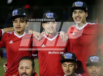 Thumbnail 2 in East Union vs. Ceres (CIF Sac-Joaquin Section Championship) photogallery.