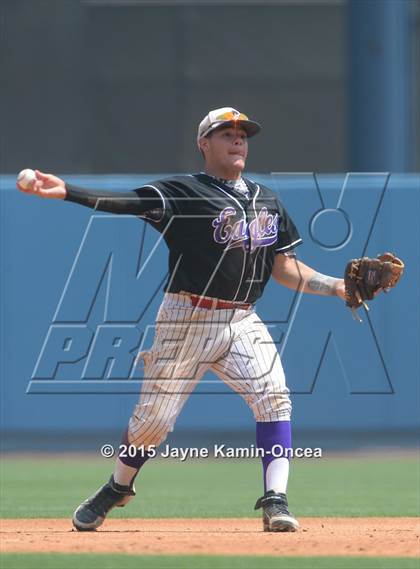 Thumbnail 2 in Chavez vs. Lincoln (D2 Final) photogallery.