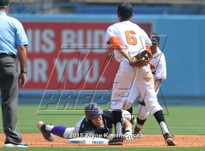 Thumbnail 2 in Chavez vs. Lincoln (D2 Final) photogallery.