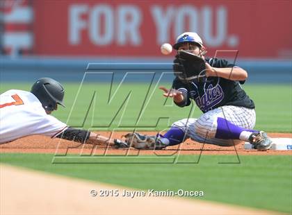 Thumbnail 2 in Chavez vs. Lincoln (D2 Final) photogallery.