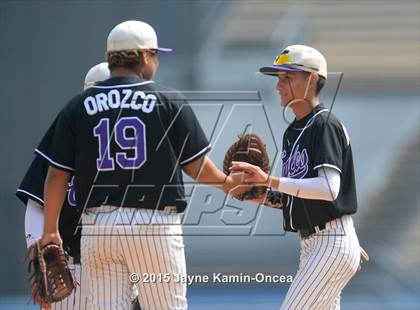 Thumbnail 3 in Chavez vs. Lincoln (D2 Final) photogallery.