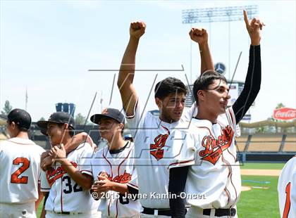 Thumbnail 2 in Chavez vs. Lincoln (D2 Final) photogallery.