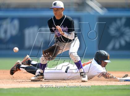 Thumbnail 2 in Chavez vs. Lincoln (D2 Final) photogallery.
