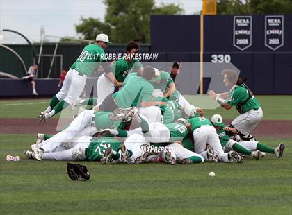 Thumbnail 2 in Martin vs. Carroll (UIL 6A Region 1 Final) photogallery.