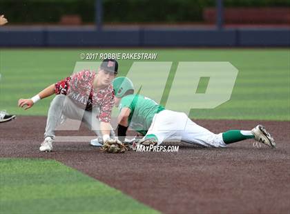 Thumbnail 1 in Martin vs. Carroll (UIL 6A Region 1 Final) photogallery.