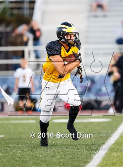 Thumbnail 1 in Del Oro @ Bellarmine College Prep photogallery.