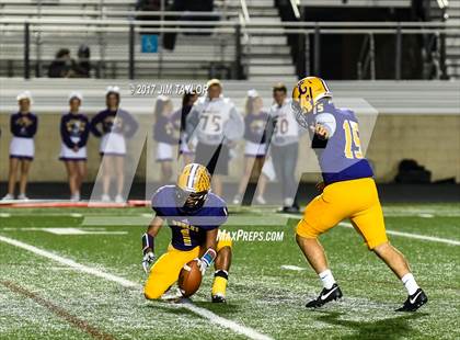 Thumbnail 3 in Bridgeport vs. Godley (UIL 4A Bi-District Playoff) photogallery.