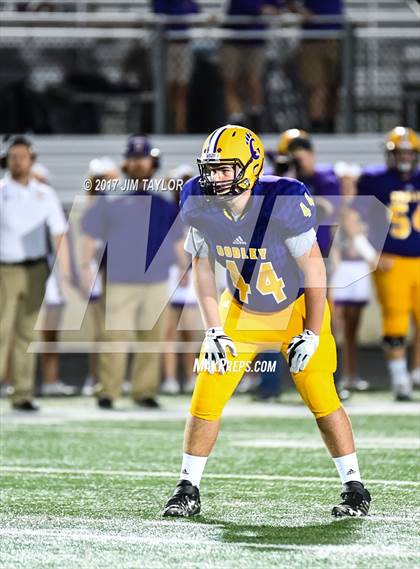 Thumbnail 2 in Bridgeport vs. Godley (UIL 4A Bi-District Playoff) photogallery.