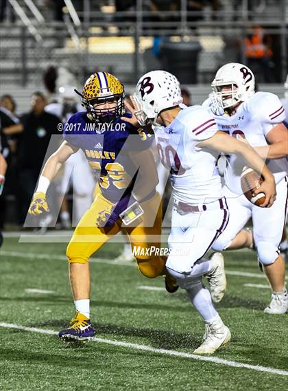 Thumbnail 3 in Bridgeport vs. Godley (UIL 4A Bi-District Playoff) photogallery.