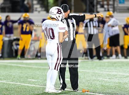 Thumbnail 1 in Bridgeport vs. Godley (UIL 4A Bi-District Playoff) photogallery.