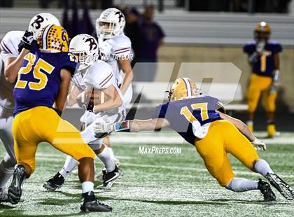 Thumbnail 1 in Bridgeport vs. Godley (UIL 4A Bi-District Playoff) photogallery.