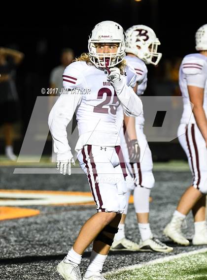 Thumbnail 3 in Bridgeport vs. Godley (UIL 4A Bi-District Playoff) photogallery.