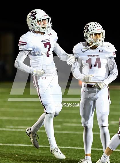 Thumbnail 3 in Bridgeport vs. Godley (UIL 4A Bi-District Playoff) photogallery.