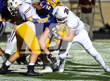 Thumbnail 3 in Bridgeport vs. Godley (UIL 4A Bi-District Playoff) photogallery.