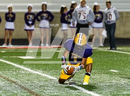 Thumbnail 2 in Bridgeport vs. Godley (UIL 4A Bi-District Playoff) photogallery.