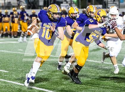 Thumbnail 2 in Bridgeport vs. Godley (UIL 4A Bi-District Playoff) photogallery.
