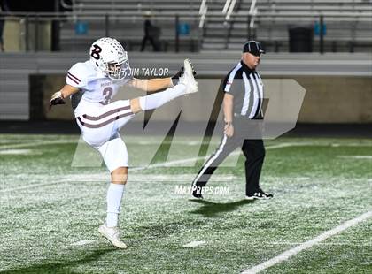 Thumbnail 2 in Bridgeport vs. Godley (UIL 4A Bi-District Playoff) photogallery.