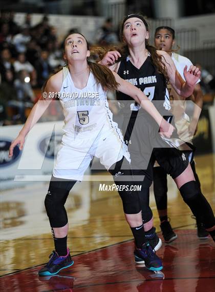 Thumbnail 3 in Oak Park vs Northview (CIF SS 4AA Championship) photogallery.