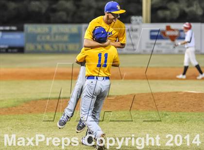 Thumbnail 2 in Sunnyvale vs Hughes Springs (UIL 2A Regional Semifinal Playoff) photogallery.