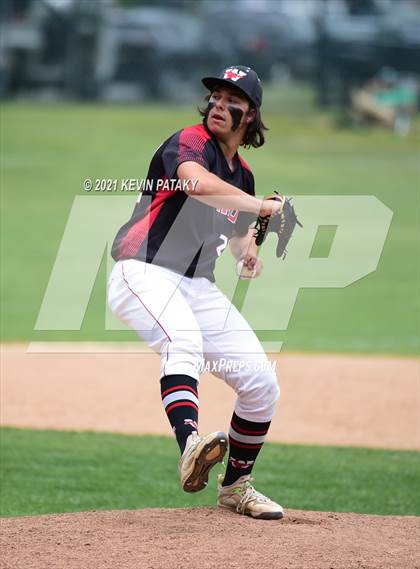 Thumbnail 2 in Fairfield Warde vs. Greenwich (FCIAC Final) photogallery.