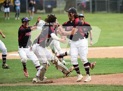 Thumbnail 1 in Fairfield Warde vs. Greenwich (FCIAC Final) photogallery.