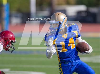 Thumbnail 3 in Sweetwater @ San Pasqual photogallery.