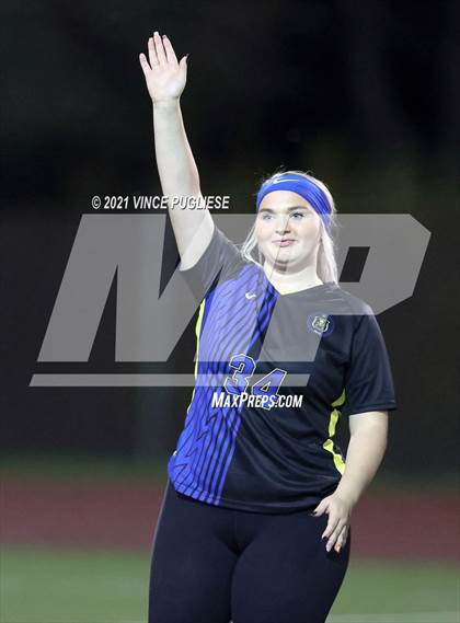 Thumbnail 1 in Cle Elum-Roslyn vs Adna (WIAA 1B/2B Playoffs) photogallery.