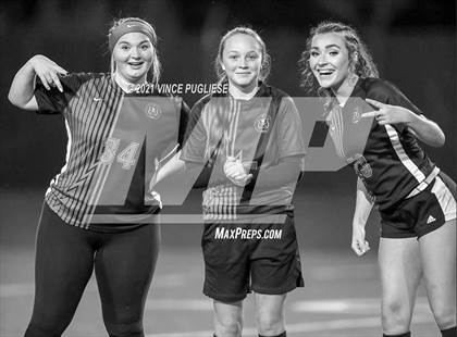 Thumbnail 3 in Cle Elum-Roslyn vs Adna (WIAA 1B/2B Playoffs) photogallery.