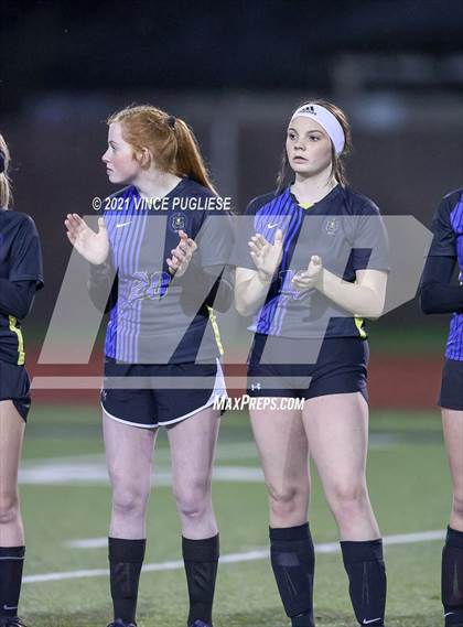 Thumbnail 2 in Cle Elum-Roslyn vs Adna (WIAA 1B/2B Playoffs) photogallery.