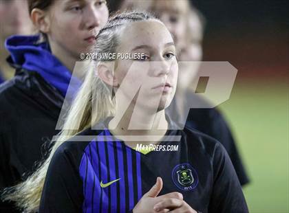 Thumbnail 2 in Cle Elum-Roslyn vs Adna (WIAA 1B/2B Playoffs) photogallery.