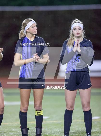 Thumbnail 2 in Cle Elum-Roslyn vs Adna (WIAA 1B/2B Playoffs) photogallery.