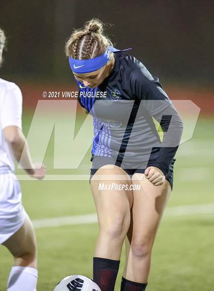 Thumbnail 1 in Cle Elum-Roslyn vs Adna (WIAA 1B/2B Playoffs) photogallery.