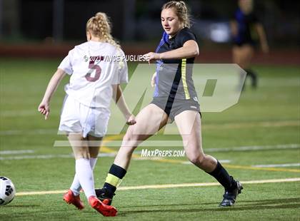Thumbnail 3 in Cle Elum-Roslyn vs Adna (WIAA 1B/2B Playoffs) photogallery.