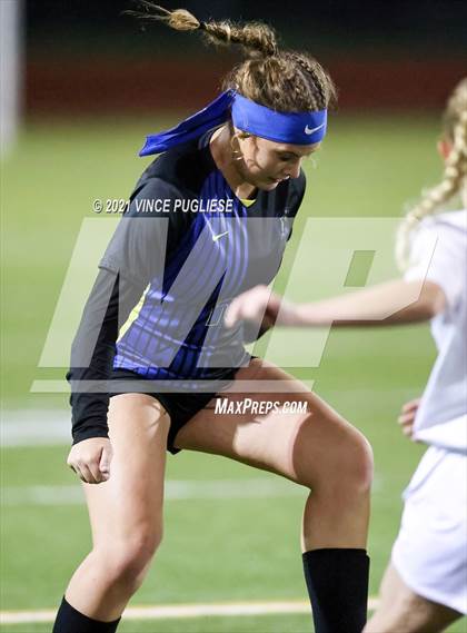 Thumbnail 2 in Cle Elum-Roslyn vs Adna (WIAA 1B/2B Playoffs) photogallery.