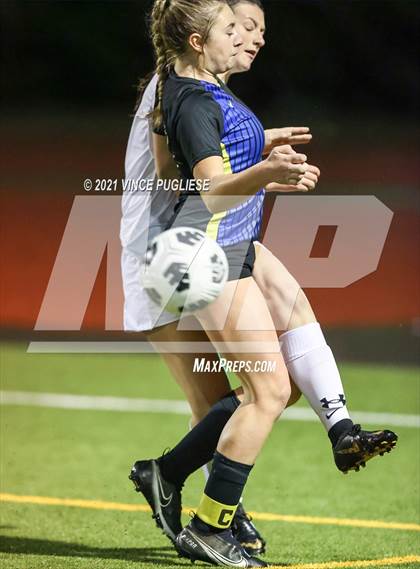 Thumbnail 2 in Cle Elum-Roslyn vs Adna (WIAA 1B/2B Playoffs) photogallery.