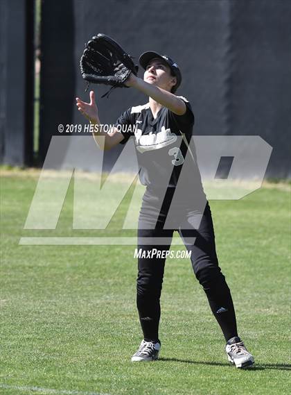 Thumbnail 2 in Peninsula vs. La Serna (Alan Dugard Classic) photogallery.