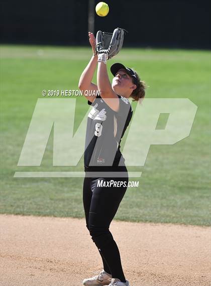Thumbnail 3 in Peninsula vs. La Serna (Alan Dugard Classic) photogallery.