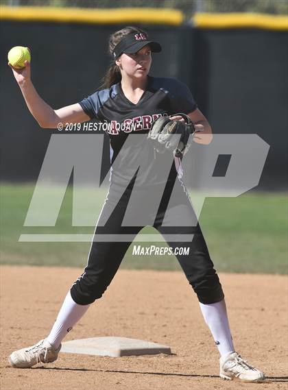 Thumbnail 2 in Peninsula vs. La Serna (Alan Dugard Classic) photogallery.