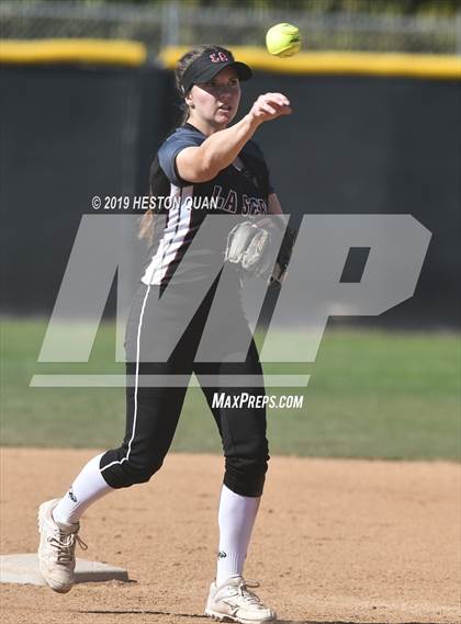 Thumbnail 3 in Peninsula vs. La Serna (Alan Dugard Classic) photogallery.