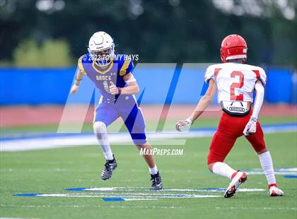 Thumbnail 1 in Hirschi @ Brock photogallery.