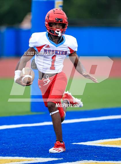 Thumbnail 3 in Hirschi @ Brock photogallery.