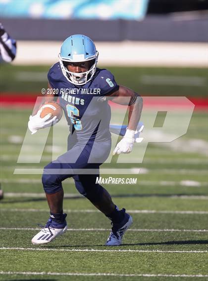 Thumbnail 2 in Pulaski Academy vs. Little Rock Christian Academy (AAA 5A Final) photogallery.
