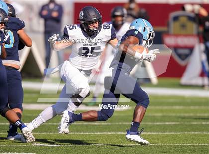 Thumbnail 1 in Pulaski Academy vs. Little Rock Christian Academy (AAA 5A Final) photogallery.