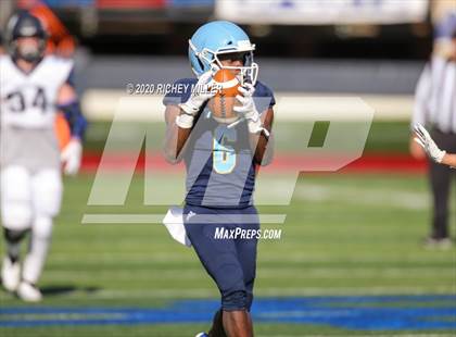 Thumbnail 1 in Pulaski Academy vs. Little Rock Christian Academy (AAA 5A Final) photogallery.